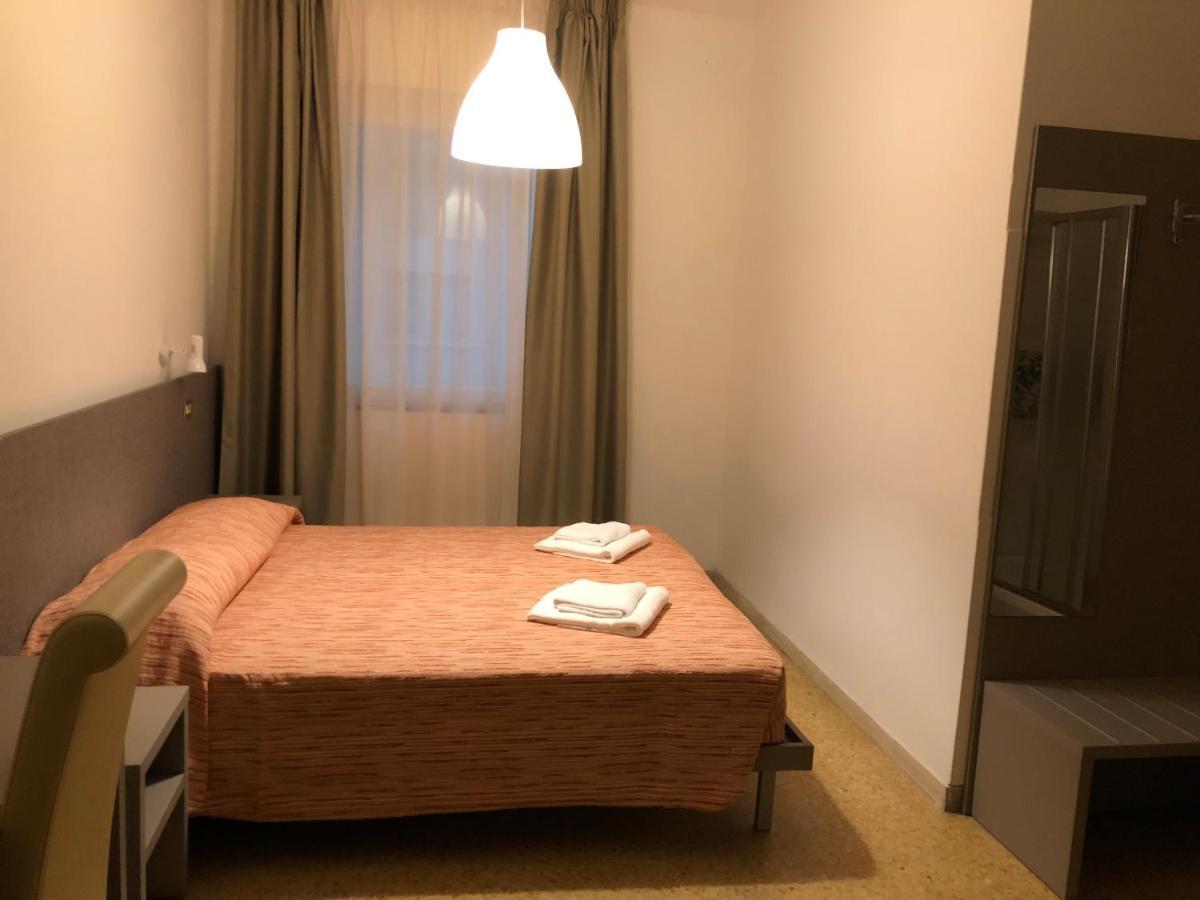 ביביונה Hotel Adriatico מראה חיצוני תמונה