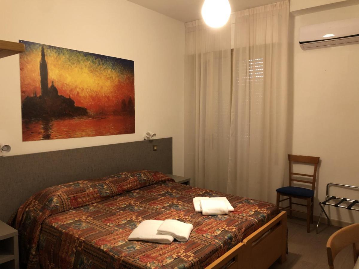 ביביונה Hotel Adriatico מראה חיצוני תמונה