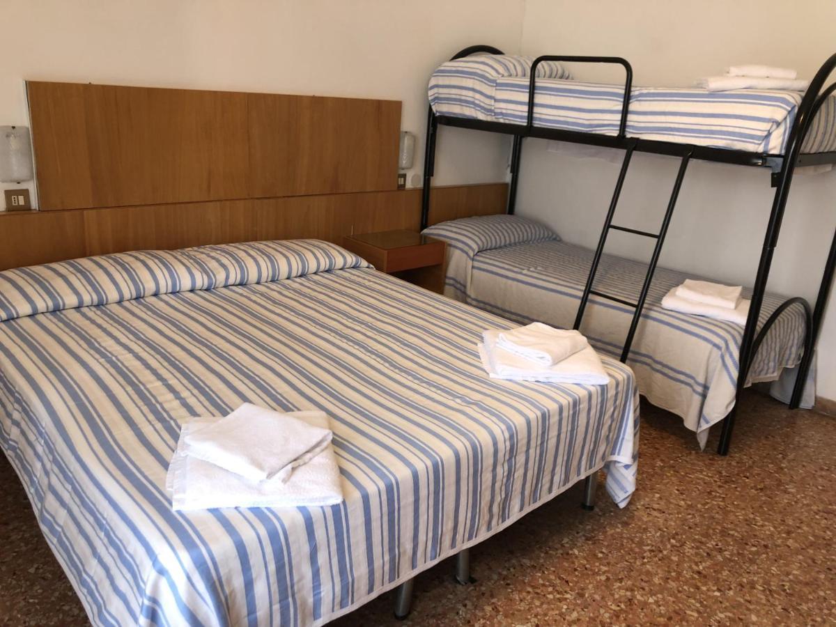 ביביונה Hotel Adriatico מראה חיצוני תמונה