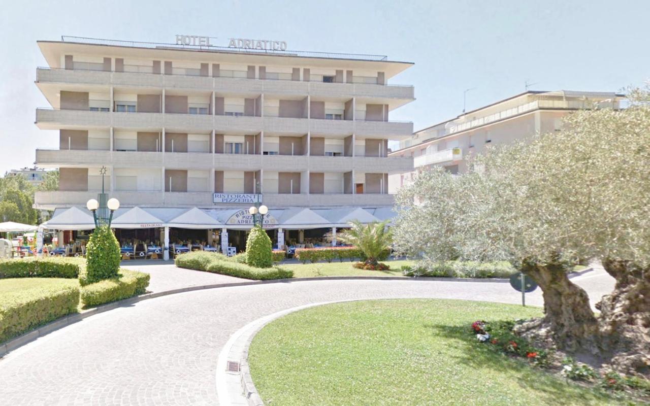 ביביונה Hotel Adriatico מראה חיצוני תמונה
